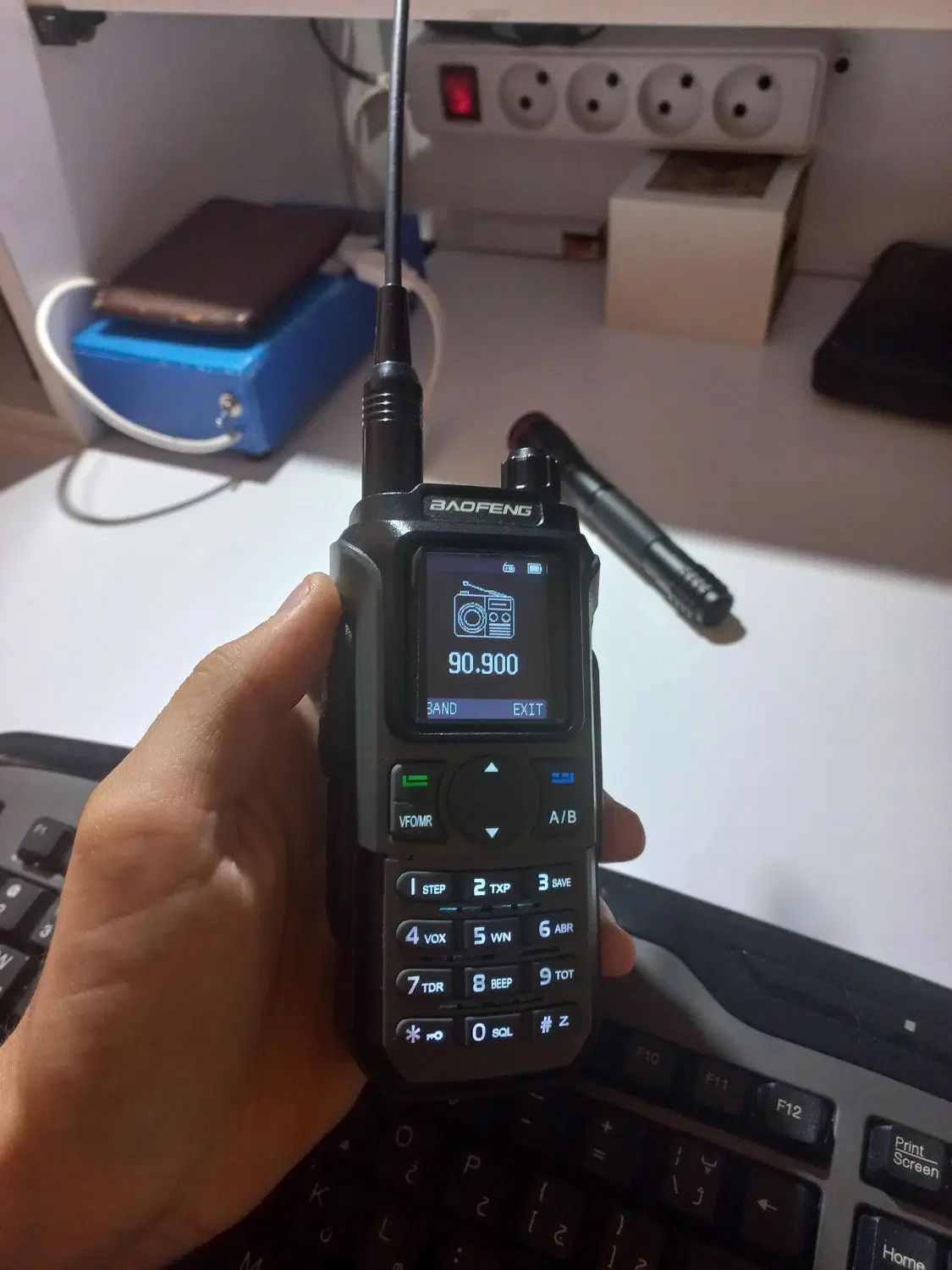 بیسیم واکی تاکی باوفنگ uv21 pro v2 10W|کوهنوردی و کمپینگ|کرج, دهقان ویلا|دیوار