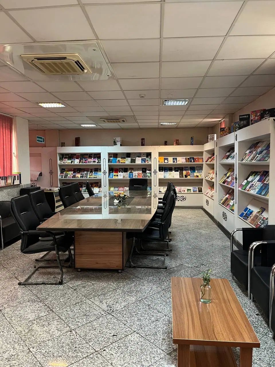 فضای مناسب کارگاه و رویداد ویژه دختران و بانوان|اجارهٔ کوتاه‌مدت دفتر کار و فضای آموزشی|تهران, آهنگران (سراسیاب دولاب)|دیوار