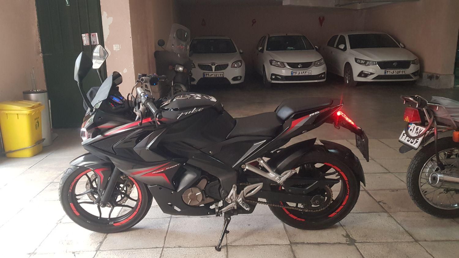 rs200 95|موتورسیکلت|تهران, اتابک|دیوار