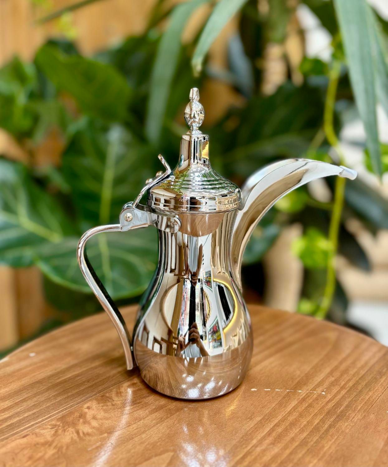 دلّه عربی سنگین|سماور، چایساز، قهوهساز|قم, نیروگاه|دیوار