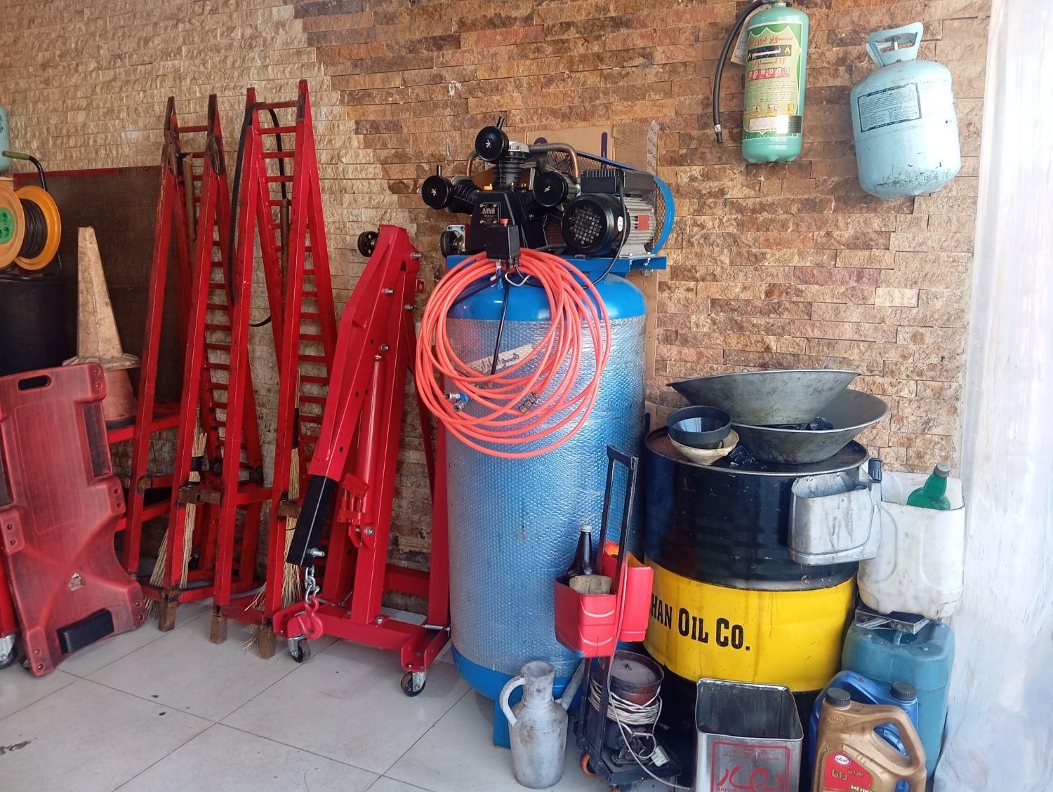 استخدام مکانیکی شاگرد صفر باطری سازی|استخدام صنعتی، فنی، مهندسی|تهران, حصارک|دیوار