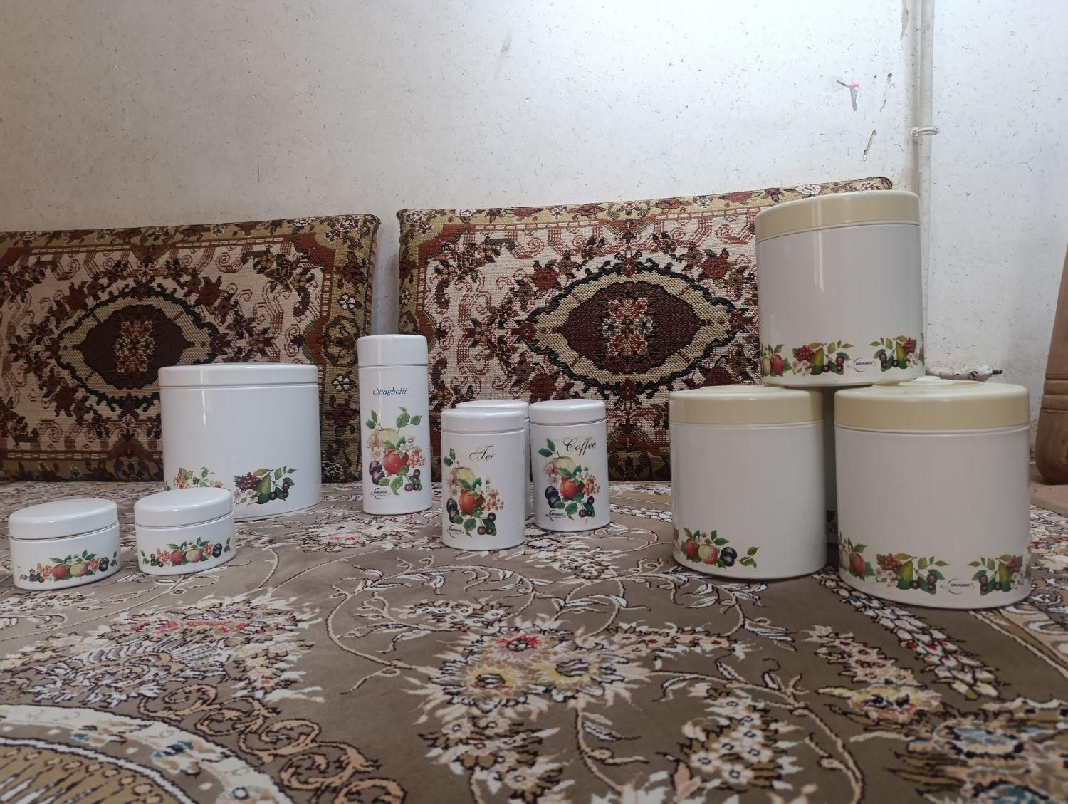 اورانوس آشپز خانه جای حوبوبات|ظروف نگهدارنده، پلاستیکی، یک‌بارمصرف|قزوین, |دیوار