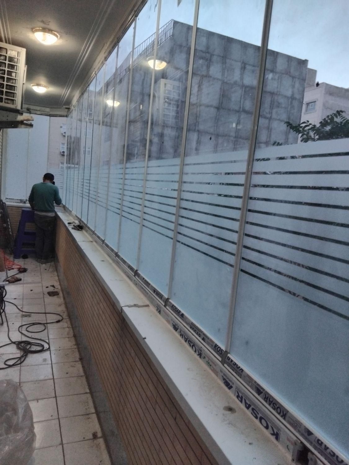 نصب وتعمیر کرکره برقی.بالکن شیشه ای|خدمات پیشه و مهارت|مرند, |دیوار