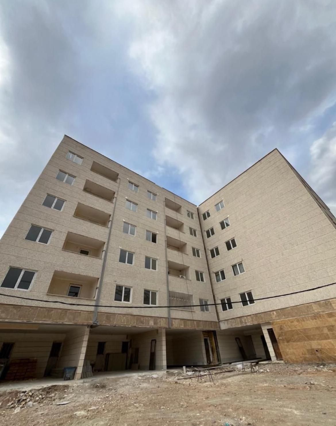 ۹۵متری/خودمالکی/شخصی ساز/کلیدنخورده|فروش آپارتمان|هشتگرد, شهرک افشاریه|دیوار