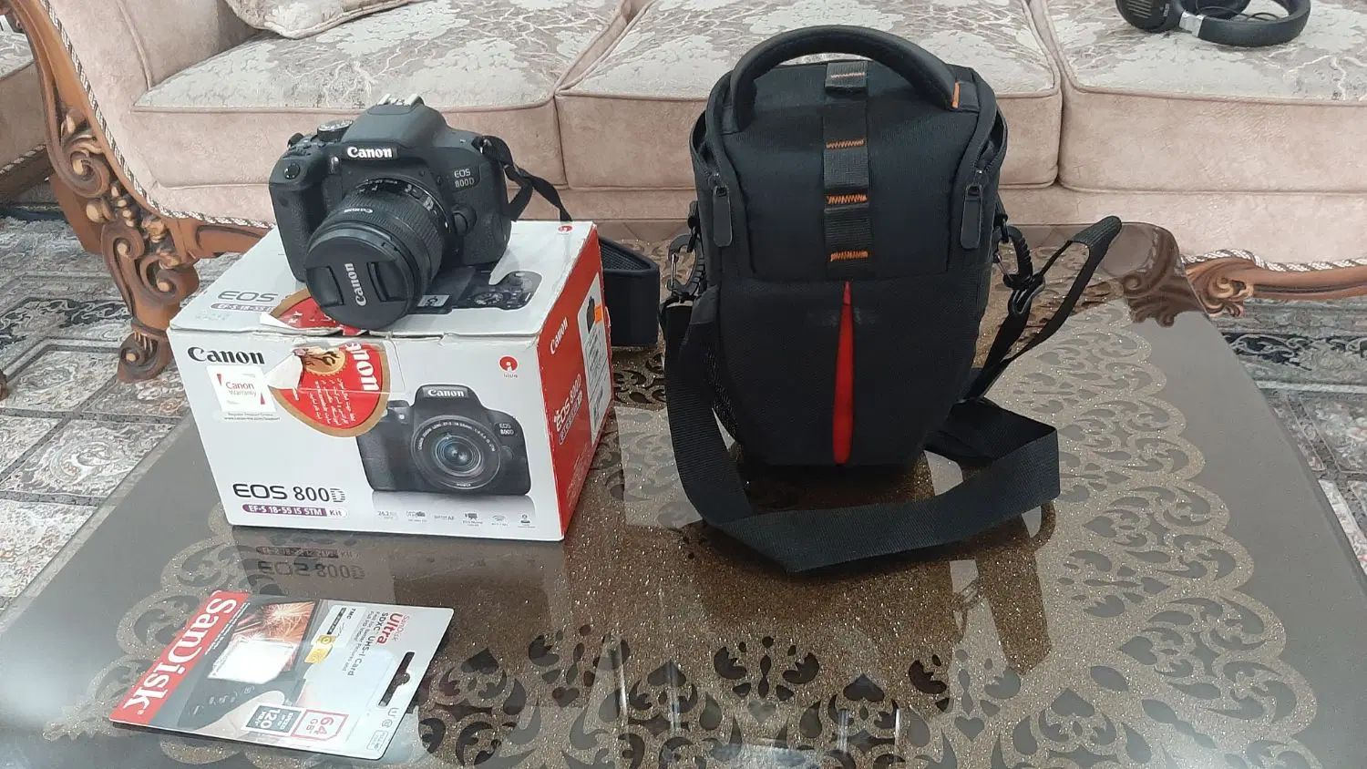 دوربین canon 800d در حد نو با لوازم|دوربین عکاسی و فیلم‌برداری|تهران, حافظیه|دیوار