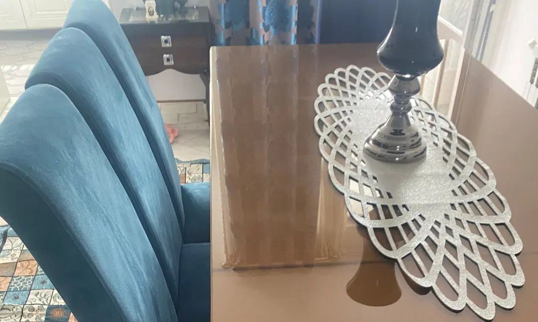 مبل ۷نفره و جلو مبلی و میز غذاخوری ۸نفره  در حد نو|مبلمان خانگی و میز عسلی|تهران, پونک|دیوار