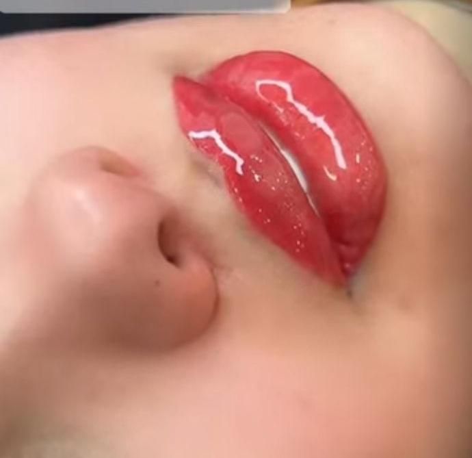 شیدینگ لب با کمترین هزینه با بهترین مواد|خدمات آرایشگری و زیبایی|اردبیل, |دیوار