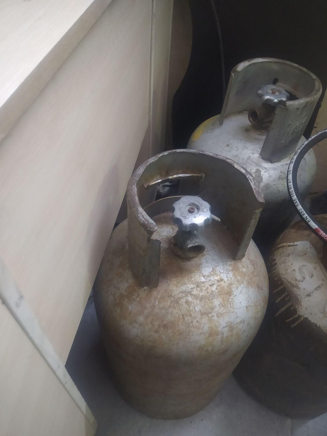 شارژ وخرید فروش کپسول گاز ارسال به محل|اجاق گاز و لوازم برقی پختوپز|تهران, پاسداران|دیوار