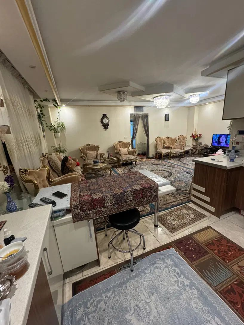 87 متر/اسانسور/پارکینگ/انباری/سالن پرده خور|اجارهٔ آپارتمان|تهران, جی|دیوار