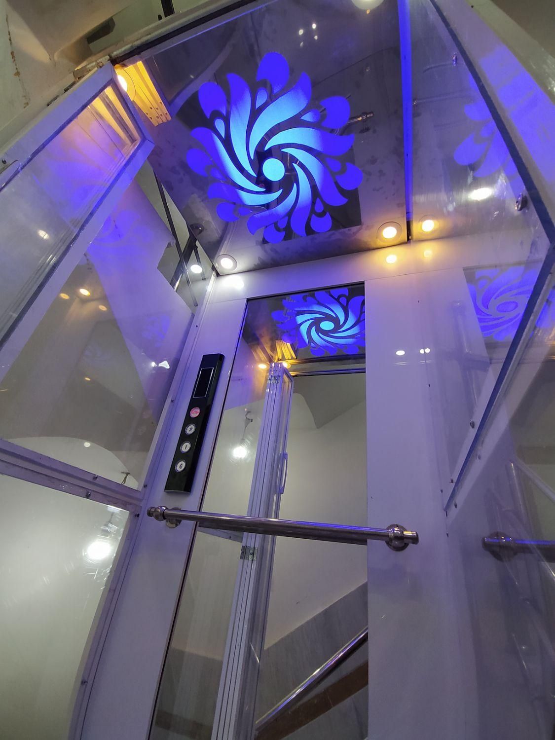 آسانسور و بالابر هیدرولیک آکولیفت|خدمات پیشه و مهارت|بروجرد, |دیوار