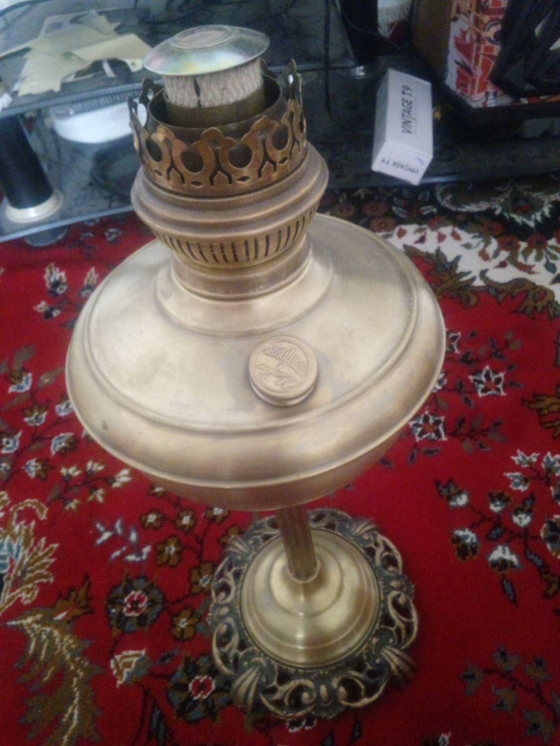 چراغ گرسوز قدیمی زیبا فقط دکوری بوده|کلکسیون اشیاء عتیقه|سبزوار, سلمان فارسی (چهار راه فرودگاه)|دیوار