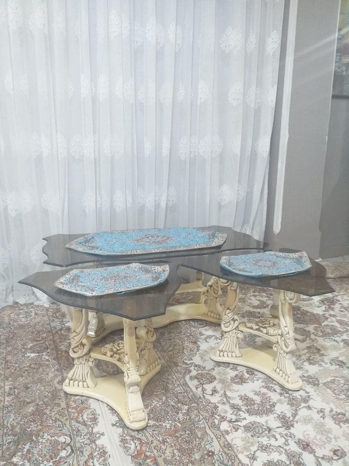 عسلی و جلو مبلی سالم و یک بوفه|مبلمان خانگی و میز عسلی|فردیس, |دیوار
