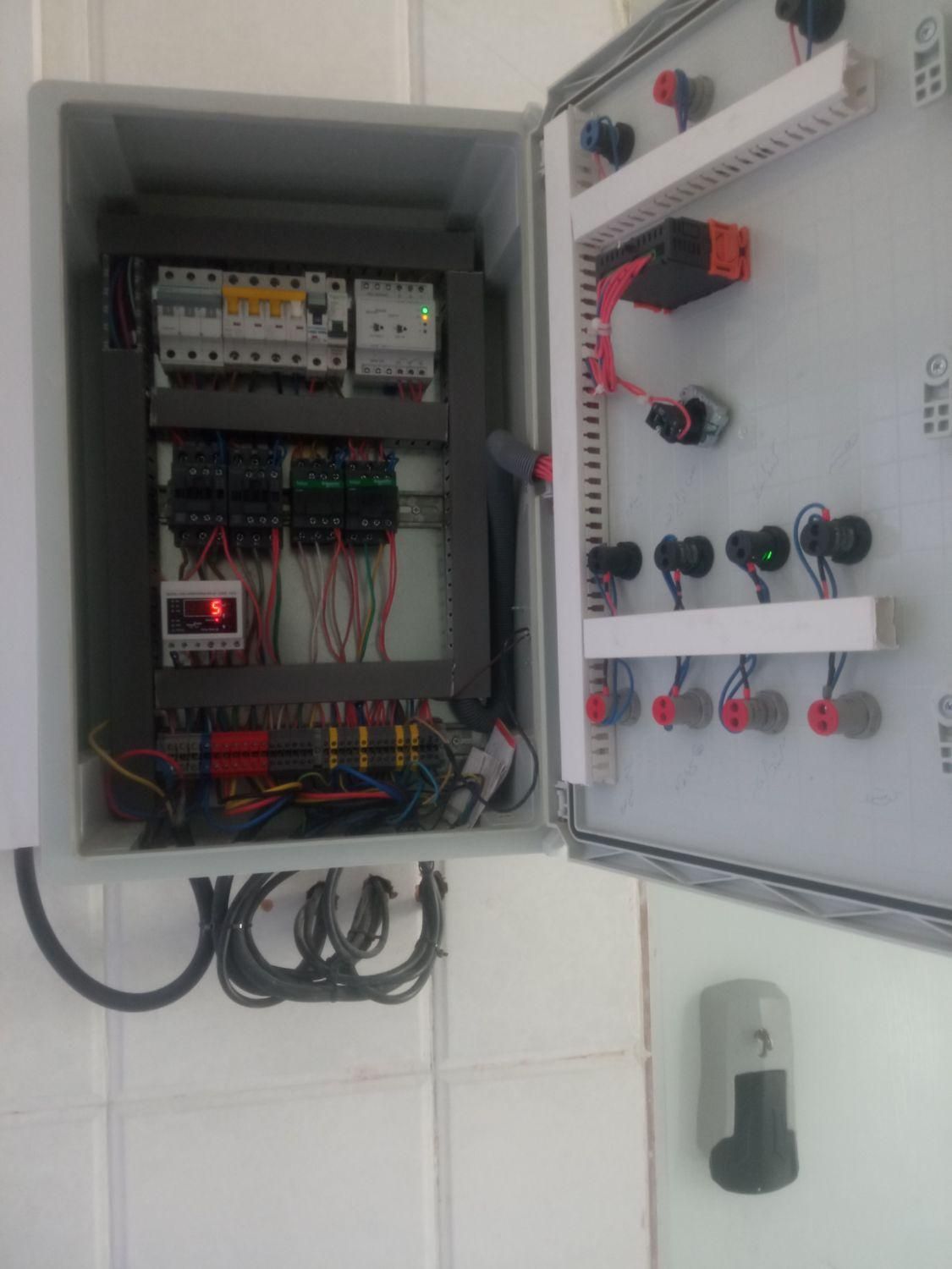 تعمیر و نصب انواع یخچال های صنعتی و خانگی|خدمات پیشه و مهارت|کیش, |دیوار