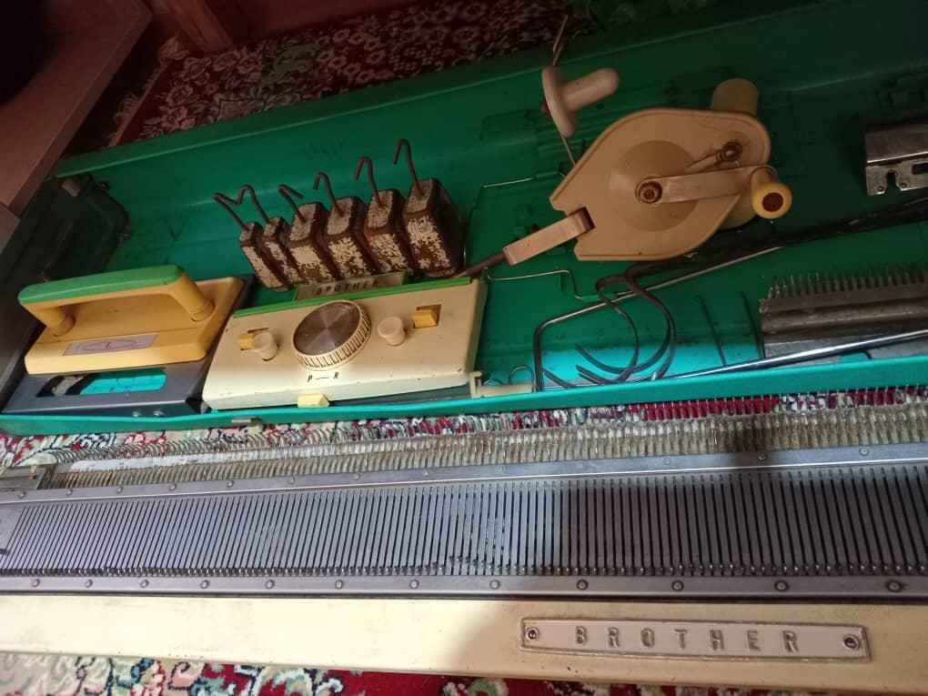 ماشین بافتنی|چرخ خیاطی و ریسندگی|نهاوند, |دیوار