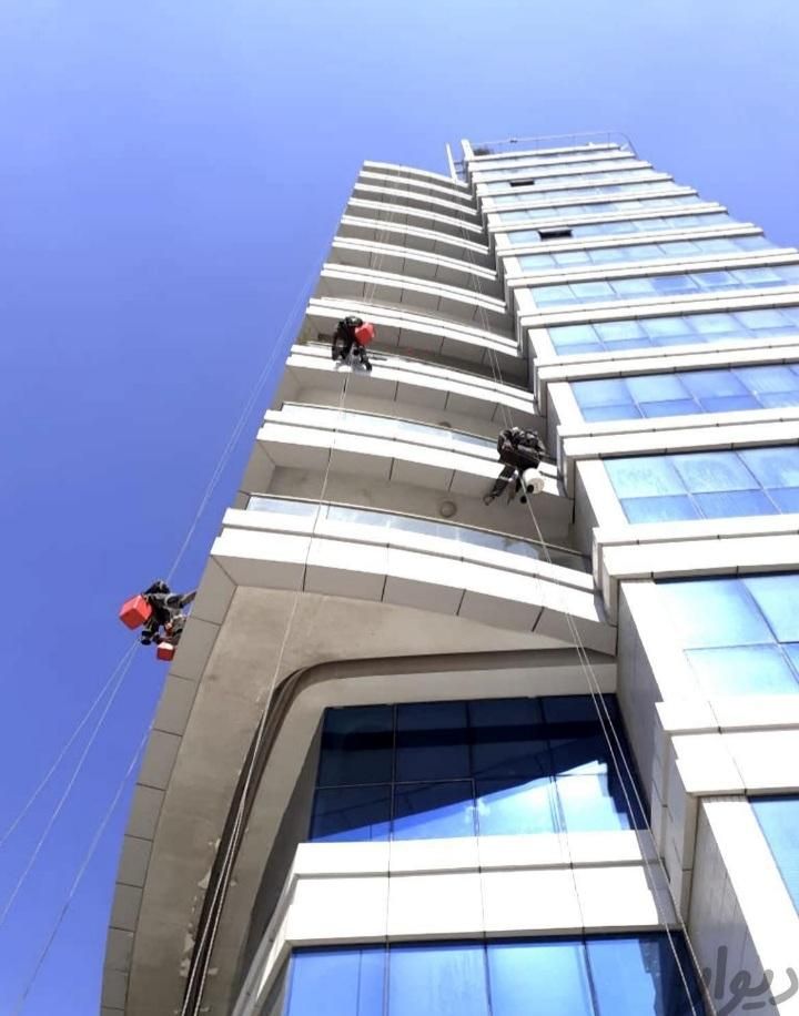 کار در ارتفاع سهرابی پیچ سنگ نما بند کشی عایق نانو|خدمات پیشه و مهارت|کرمانشاه, |دیوار