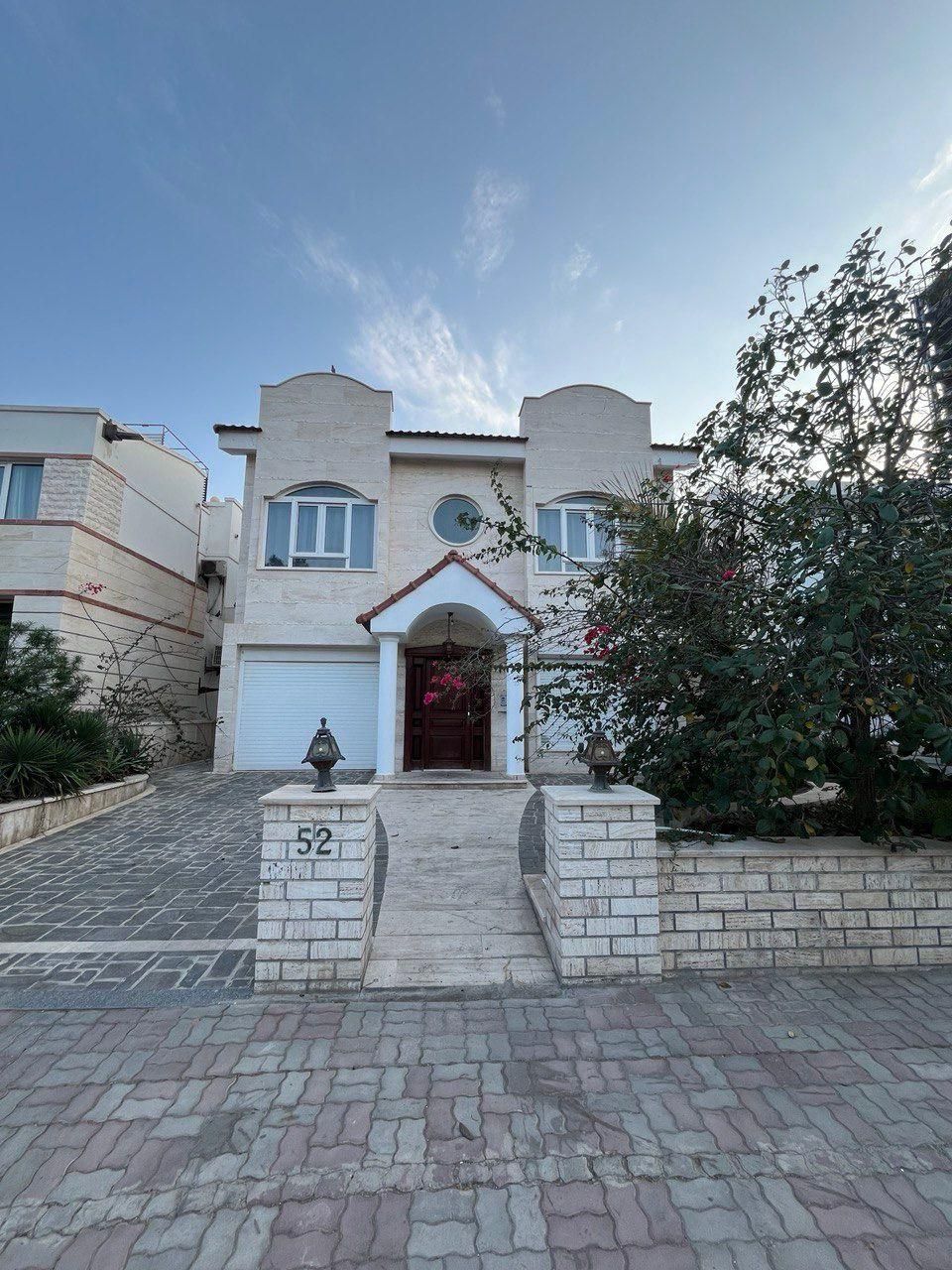 اجاره روزانه ویلا جکوزی دار دو قدمی دریا|اجارهٔ کوتاهمدت ویلا و باغ|کیش, |دیوار