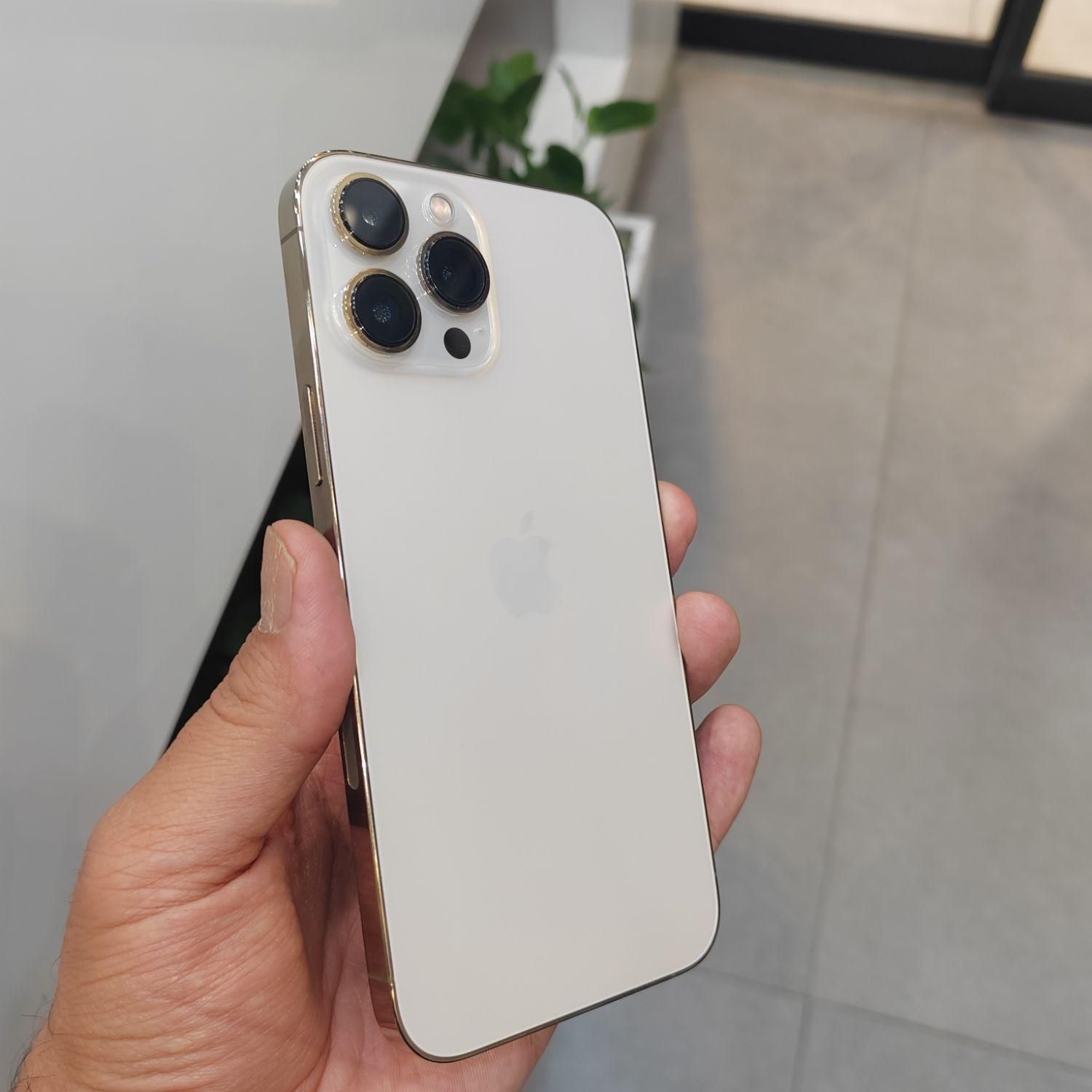 اپل iPhone 13 Pro Max 256گیگ در حد اک 100 درصد|موبایل|اصفهان, چرخاب|دیوار