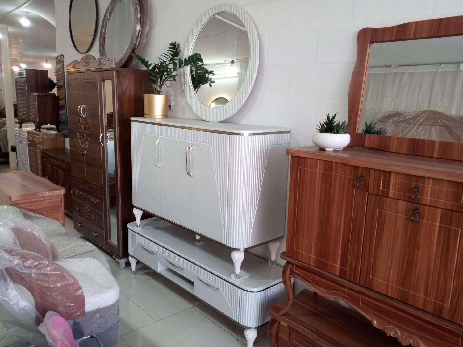 آینه و کنسول ملکه 120|بوفه، ویترین، کنسول|سیرجان, |دیوار