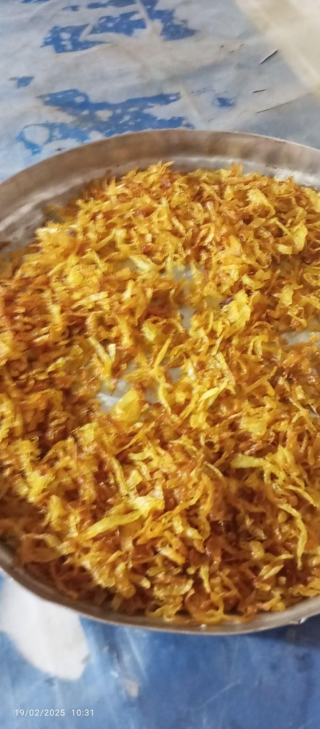 پیاز سرخ شده کاملا بهداشتی و تردد خوش مزه|خوردنی و آشامیدنی|اصفهان, لنبان|دیوار