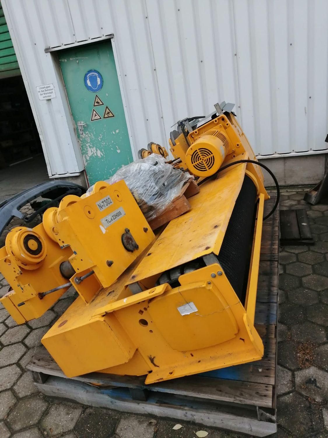 اجاره بتونیرهلتی ۷و۱۶کیلیویی وقیچی برش میلگرد|خدمات پیشه و مهارت|رشت, یخسازی|دیوار