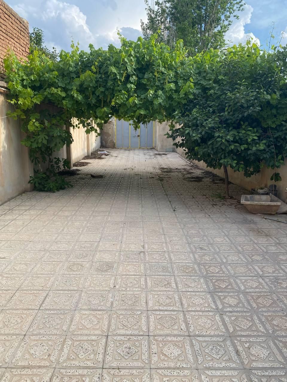 خانه حیاط دار دنج و بزرگ در هادیشهر|فروش خانه و ویلا|جلفا, |دیوار