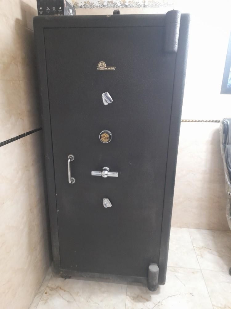 گاوصندوق اهر و اطراف خود را به عنوان نمونه سوالات|ابزارآلات|مشگین شهر, |دیوار