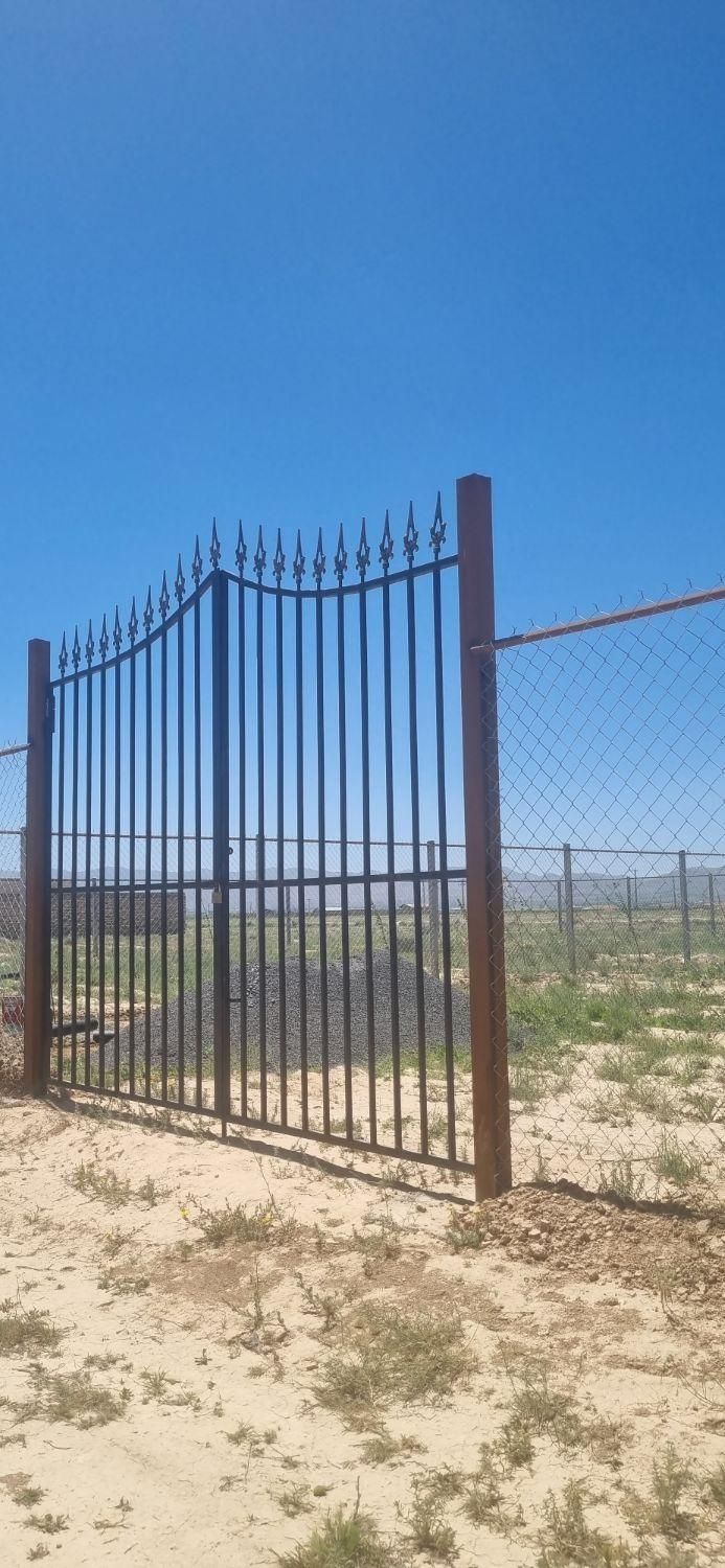 فنس کشی حرفه ای موچانی|خدمات باغبانی و درختکاری|اراک, |دیوار