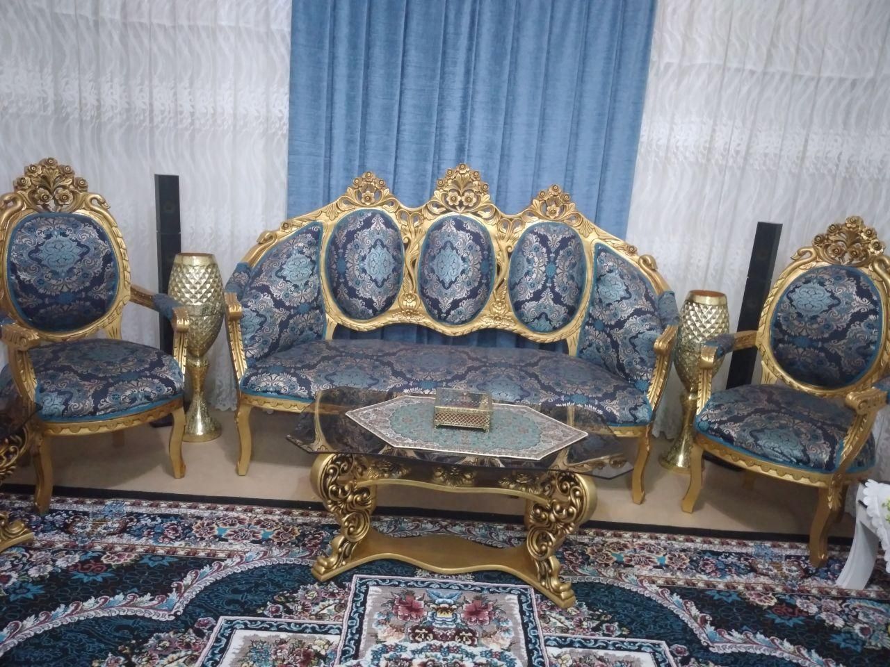 یک دست مبل ۹نفره سلطنتی|مبلمان خانگی و میز عسلی|بیرجند, |دیوار