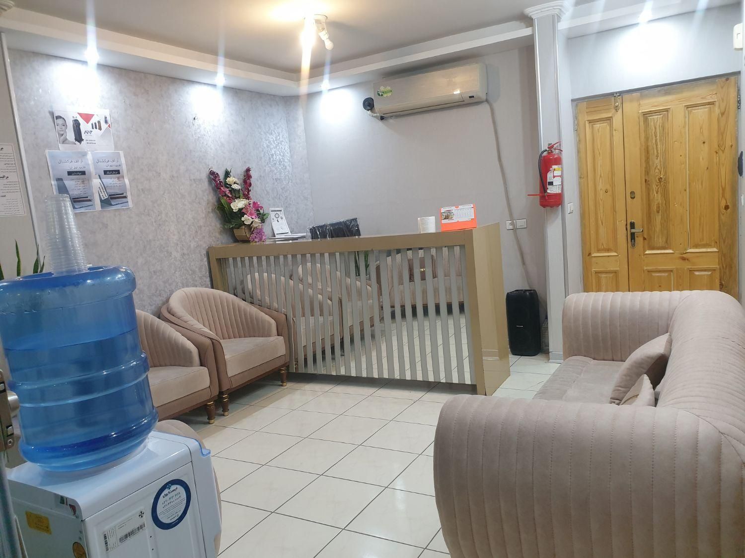 نیازمند پزشک جهت همکاری در مطب لیزر|استخدام درمانی، زیبایی، بهداشتی|اصفهان, گلزار|دیوار