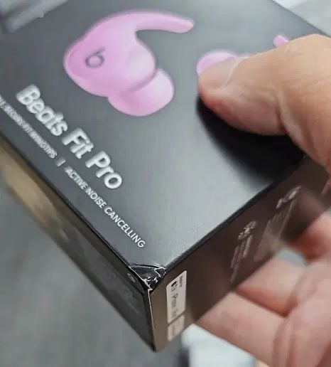 Beats fit pro|لوازم جانبی موبایل و تبلت|تهران, میدان ولیعصر|دیوار