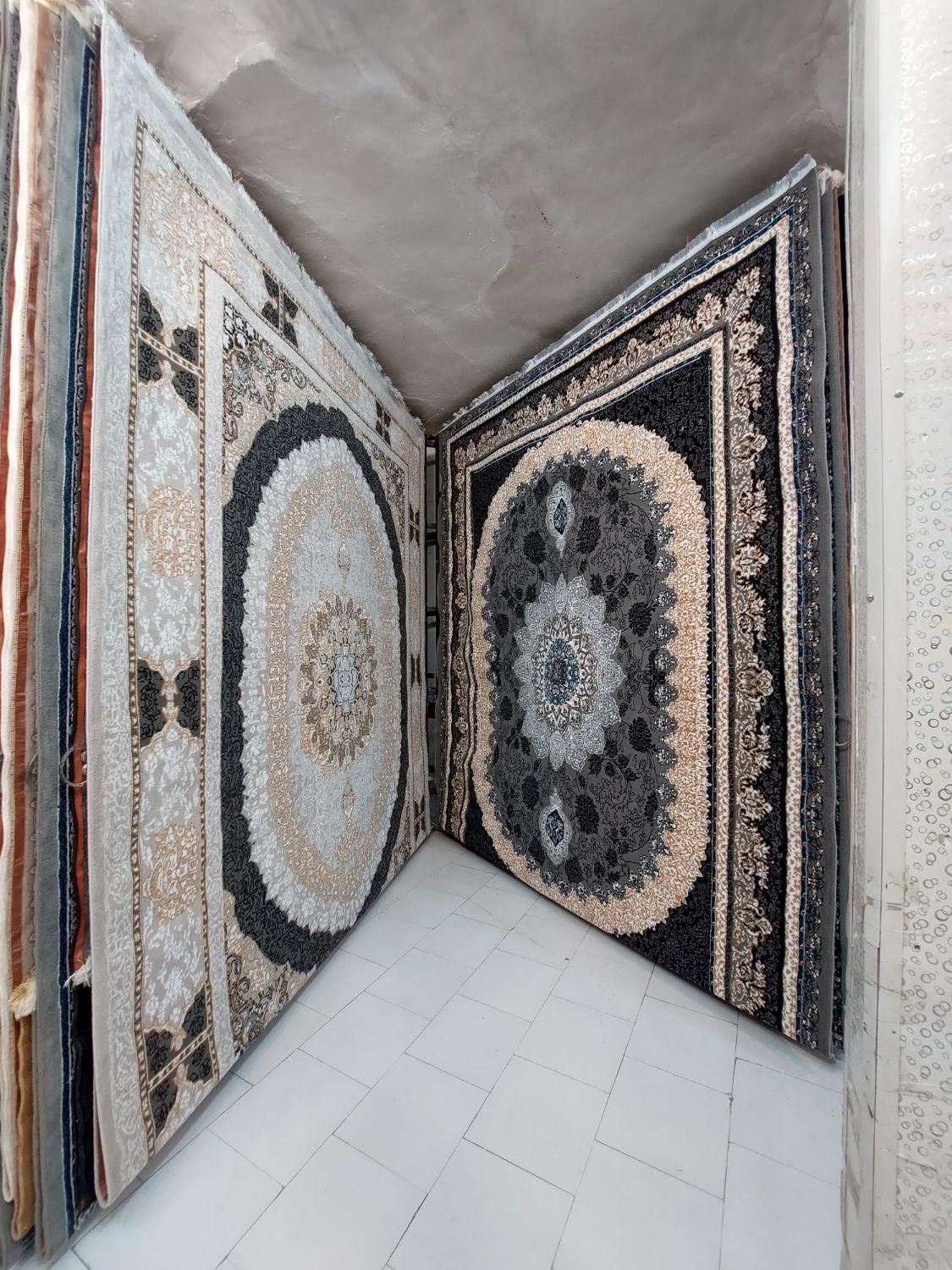 فرش۱۲متری طرح ۷۰۰ واقعی تمام نخ بی سی اف ۳/۵۰۰ت|فرش|مشهد, طلاب|دیوار