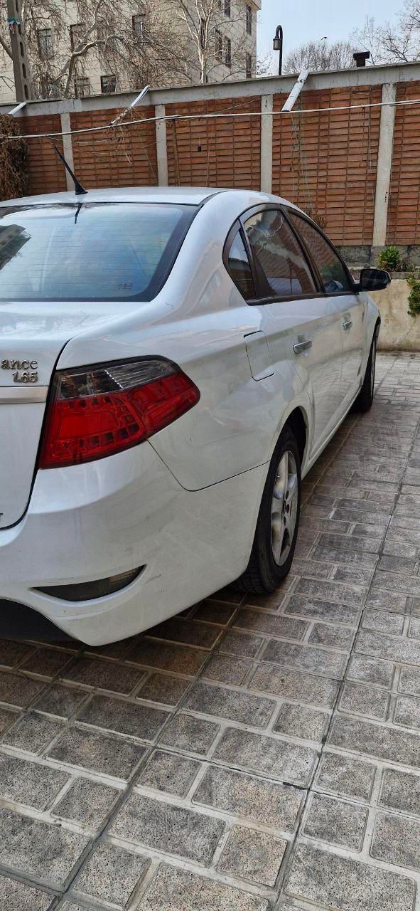 برلیانس H330 اتوماتیک 1650cc، مدل ۱۳۹۷|خودرو سواری و وانت|تهران, میدان انقلاب|دیوار