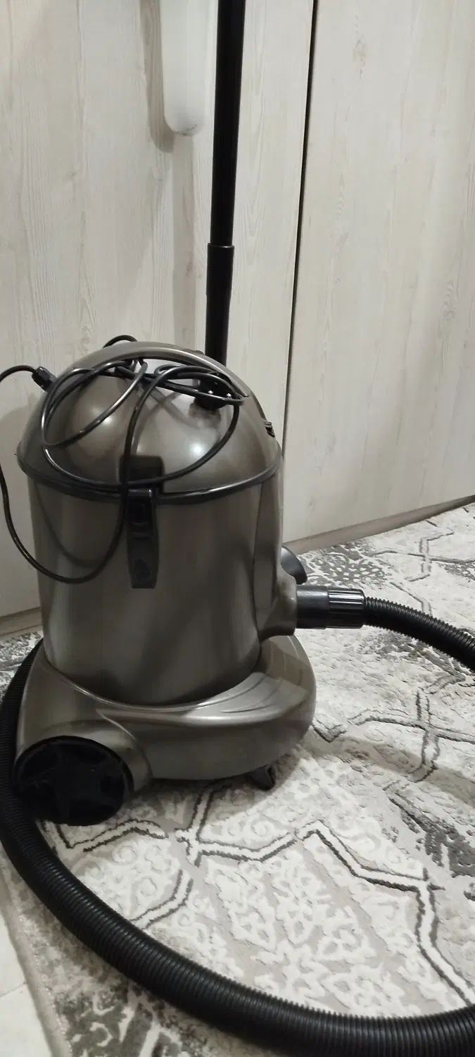 جارو برقی سطلی در حد نو|جاروبرقی، جارو شارژی، بخارشو|تهران, بیسیم|دیوار