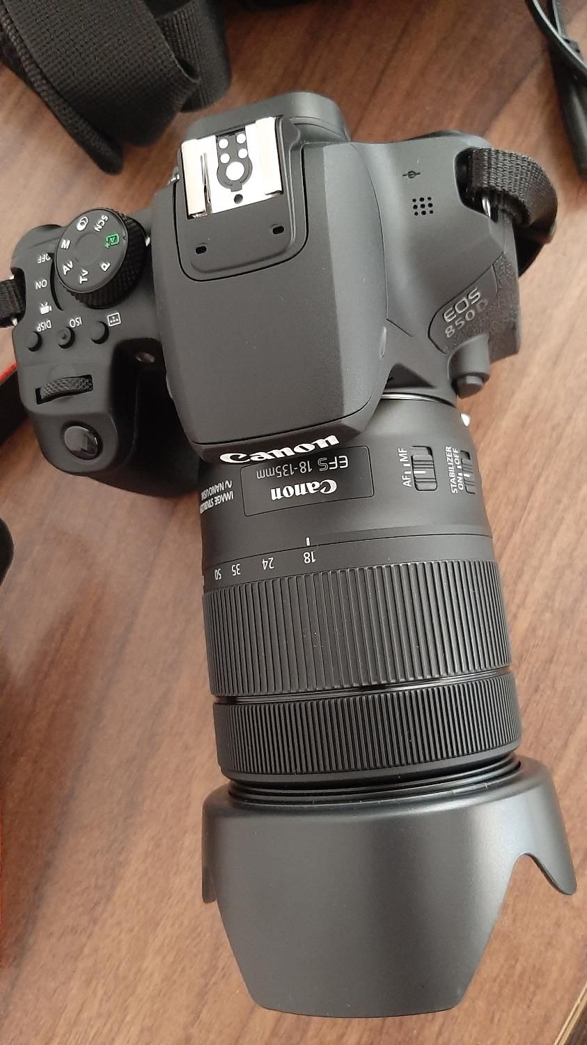 دوربین Canon EOS 850D + لنز 18-135 IS USM در حد نو|دوربین عکاسی و فیلم‌برداری|پارس‌آباد, |دیوار