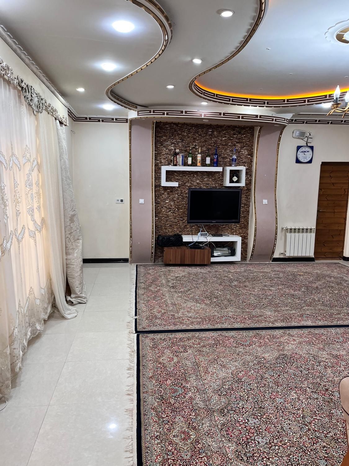 ویلا باغ با تمامی امکانات رفاهی در هفت باغ کرمان|اجارهٔ کوتاه‌مدت ویلا و باغ|کرمان, |دیوار