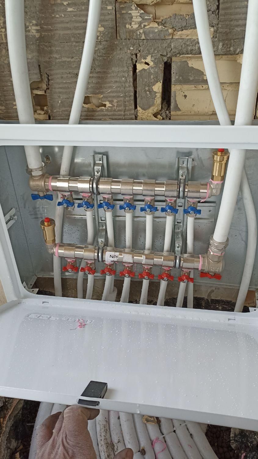 موتورخانه ، مشعل ، گرمایش کف ، کولر های آبی و گازی|خدمات پیشه و مهارت|اصفهان, آبشار|دیوار