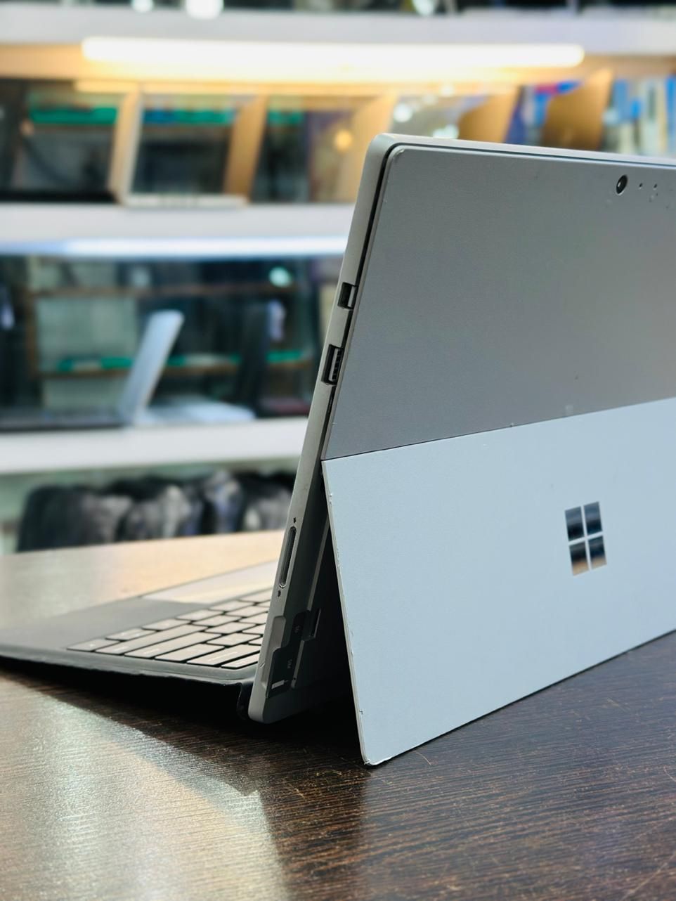 Surface Pro i5 نسل ۷ رم ۸، SSD ۲۵۶|رایانه همراه|اهواز, نادری|دیوار