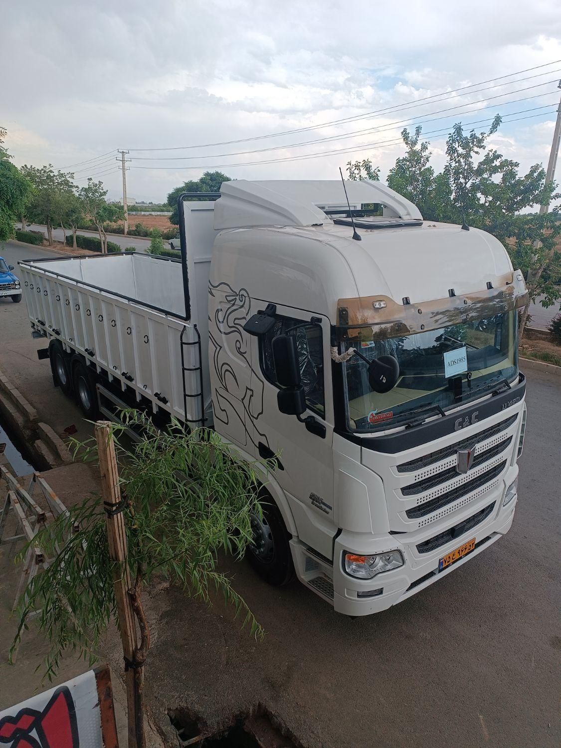 اتاق سازی کامیونت و کامیون|ماشین‌آلات صنعتی|الوند, |دیوار