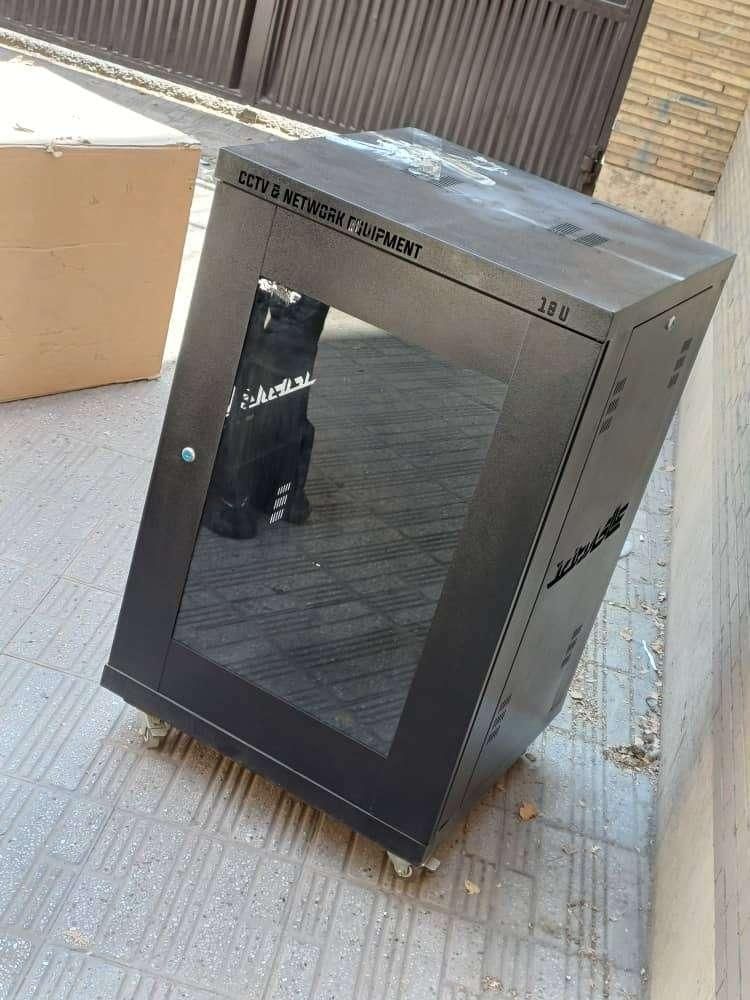 رک18یونیت *نو* عالی کار صنعت فروش به علت جابه جایی|مودم و تجهیزات شبکه|تهران, فردوسی|دیوار