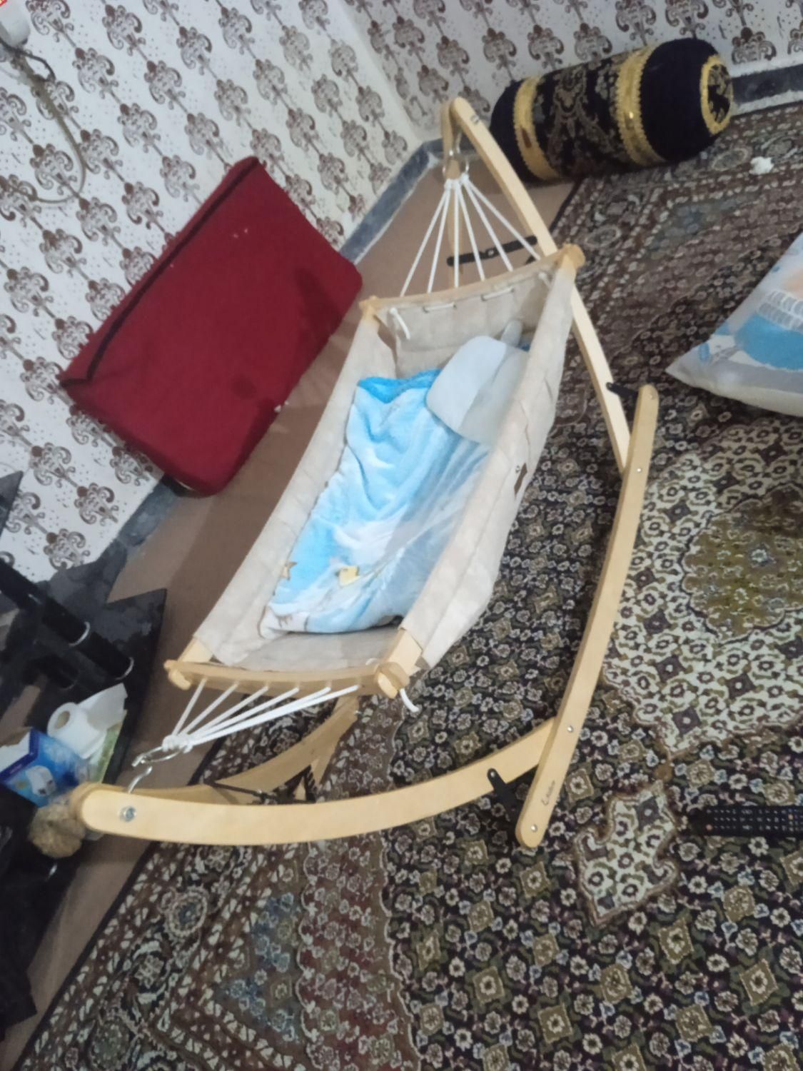 گهواره|اسباب‌‌بازی|دهدشت, |دیوار