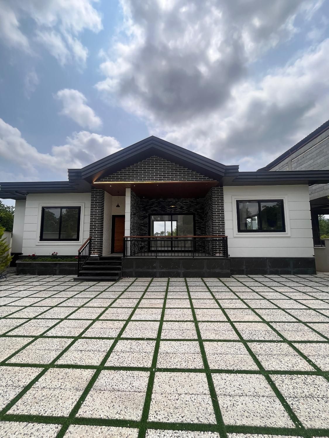 فروش و معاوضه با آپارتمان ویلای نوساز ۳۳۰ متری|فروش خانه و ویلا|تنکابن, |دیوار