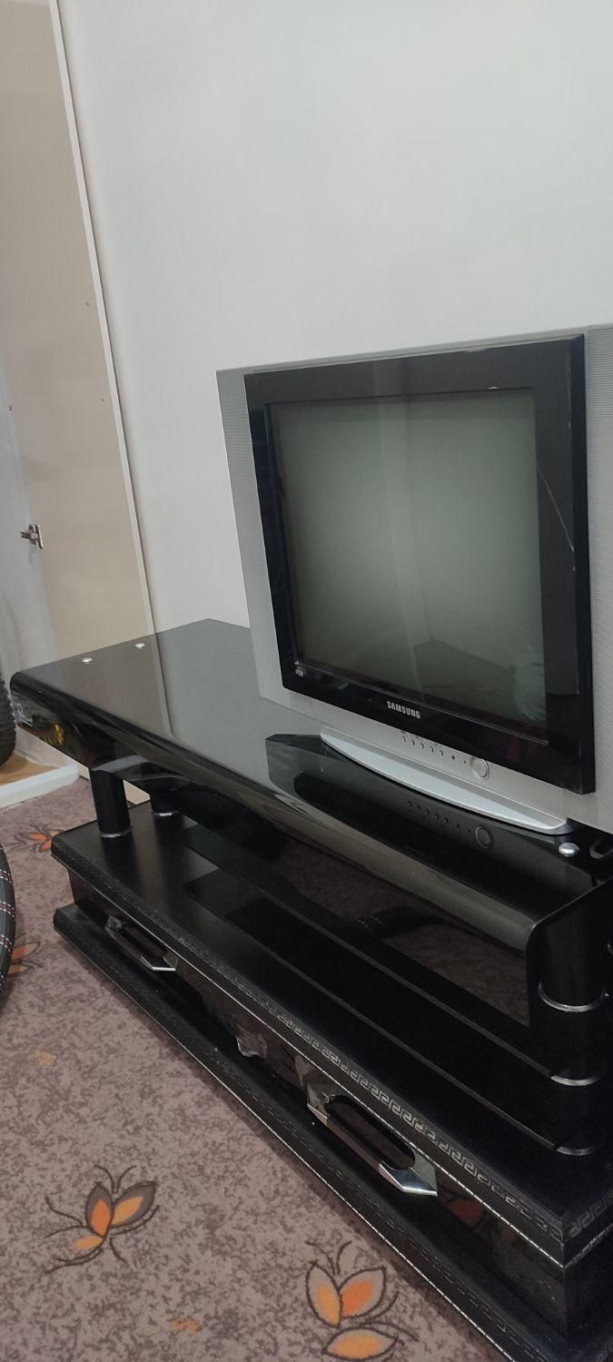 میز و تلویزیون|سایر لوازم برقی|خرمآباد, |دیوار