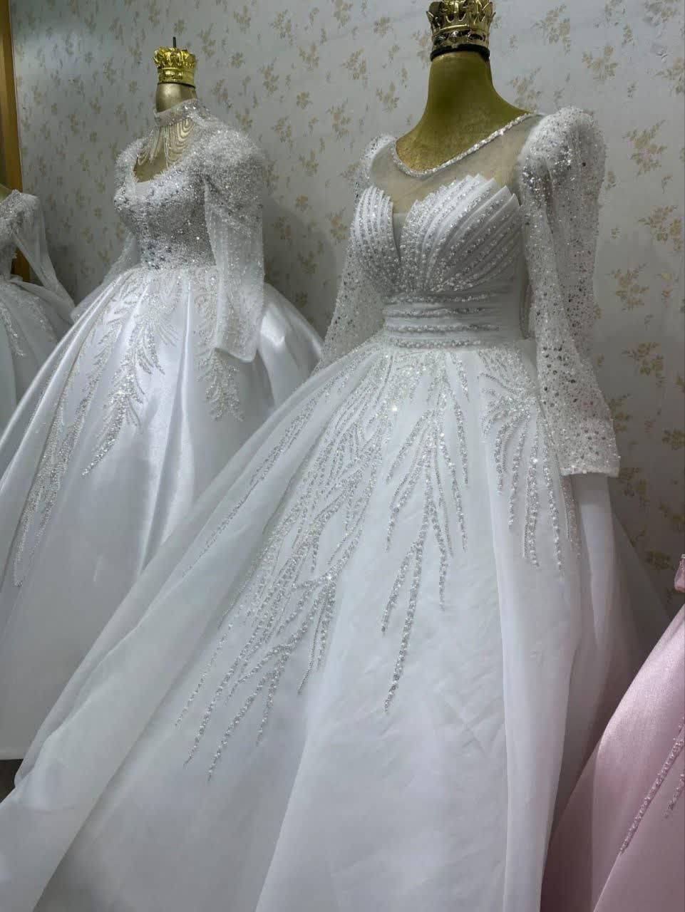 لباس رنگی و سفید عروس|لباس|خرم‌آباد, |دیوار