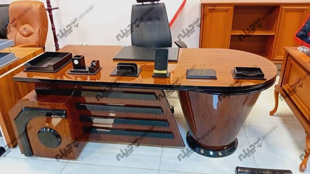 مبلمان اداری میز مدیریت مخروطی تمام پولیش بلوط|دفتر کار|تهران, فاطمی|دیوار