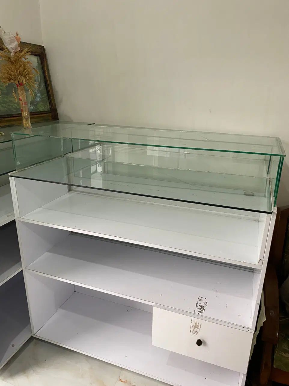 ویترین کانتر پیشخوان در بدلیجات ساعت عطر|فروشگاه و مغازه|تنکابن, |دیوار