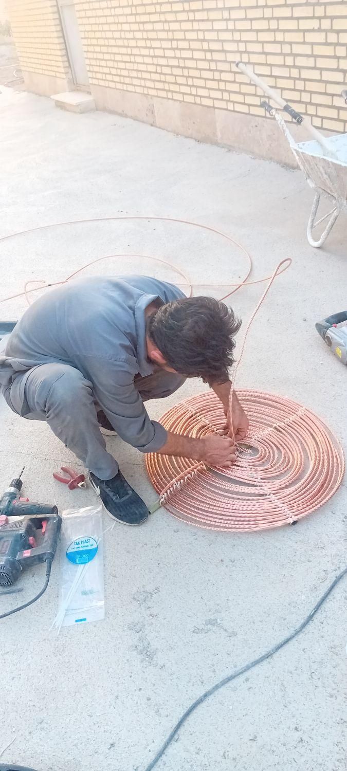 برق کار اجرای پروژهای برق صنعتی|خدمات پیشه و مهارت|اشتهارد, |دیوار