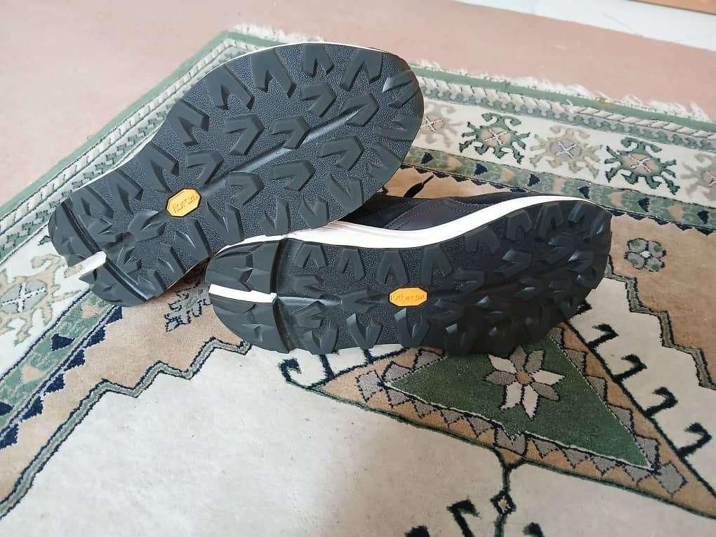کفش ورزشی برند vibram|کیف، کفش، کمربند|تهران, کوی بیمه|دیوار
