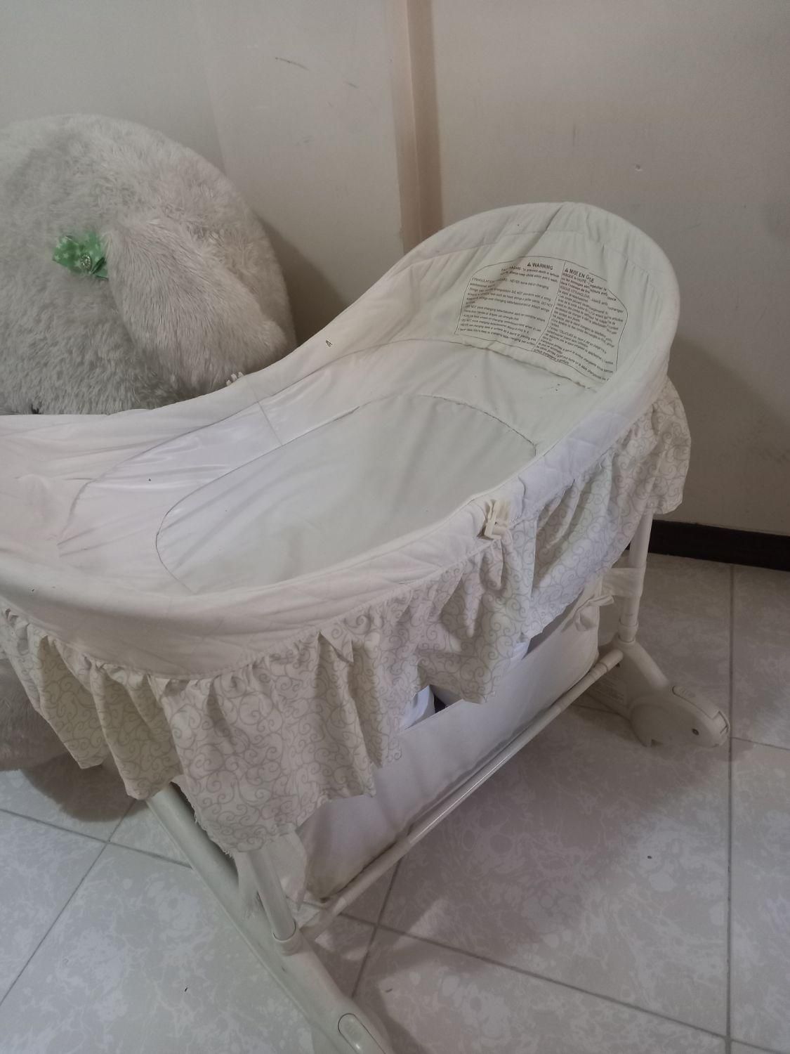 تخت نوزاد چندکاره کنار مادر خارجی|تخت و صندلی بچه|پردیس, فاز ۳|دیوار