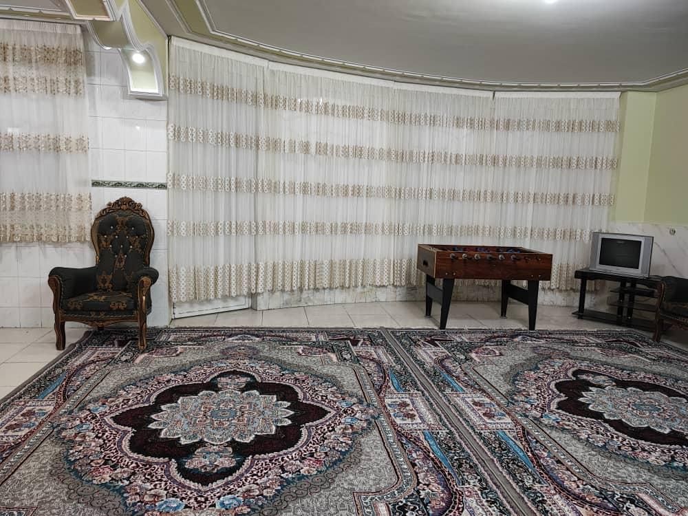 اجاره ویلا باغ بهادران باغبهادران|اجارهٔ کوتاه‌مدت ویلا و باغ|اصفهان, دانشگاه اصفهان|دیوار