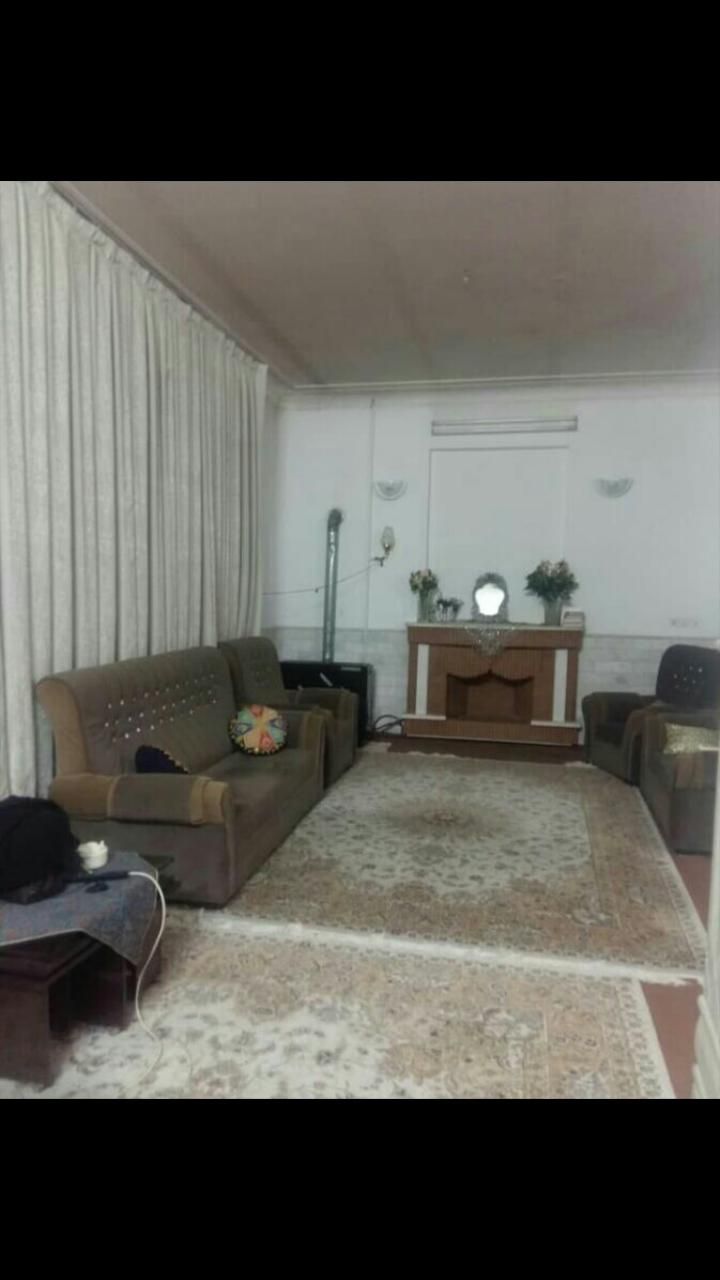 زیرزمین گلخانه ای ۱۳۵ متری ۲ خوابه در باجک (۱۹ دی)|اجارهٔ خانه و ویلا|قم, باجک یک|دیوار